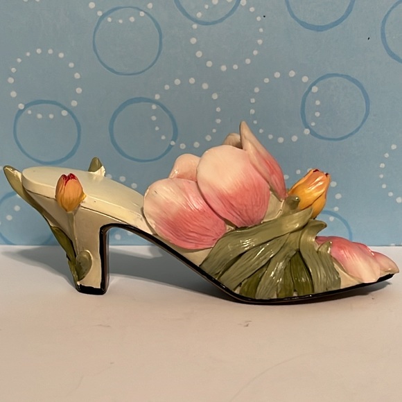 Garden Party Collectible Shoe "Tulip Shoe" High Heel Shoe - Picture 5 of 8